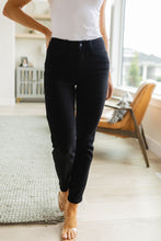 Load image into Gallery viewer, Edith Mid Rise Classic Slim Jeans in Black