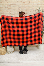 Load image into Gallery viewer, Buffalo Plaid Blanket In Red &amp; Black