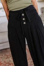 Load image into Gallery viewer, Modern Classic Wide Leg Crop Pants in Black