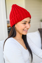 Load image into Gallery viewer, Rib Knit Beanie With Detachable Pom Pom In Wine