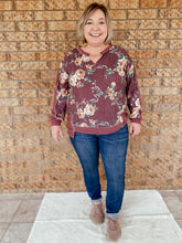 Load image into Gallery viewer, Sharla Floral Pullover Top