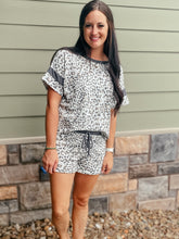 Load image into Gallery viewer, Leopard Print Lounge Shorts